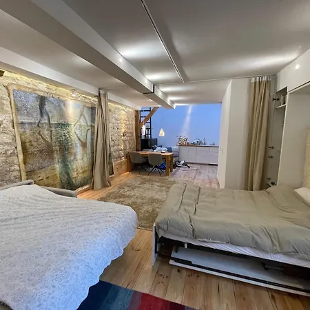 Eleusis-paris * باريس